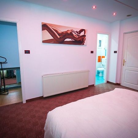 Karma Luxury Room Bucharest Exterior photo
