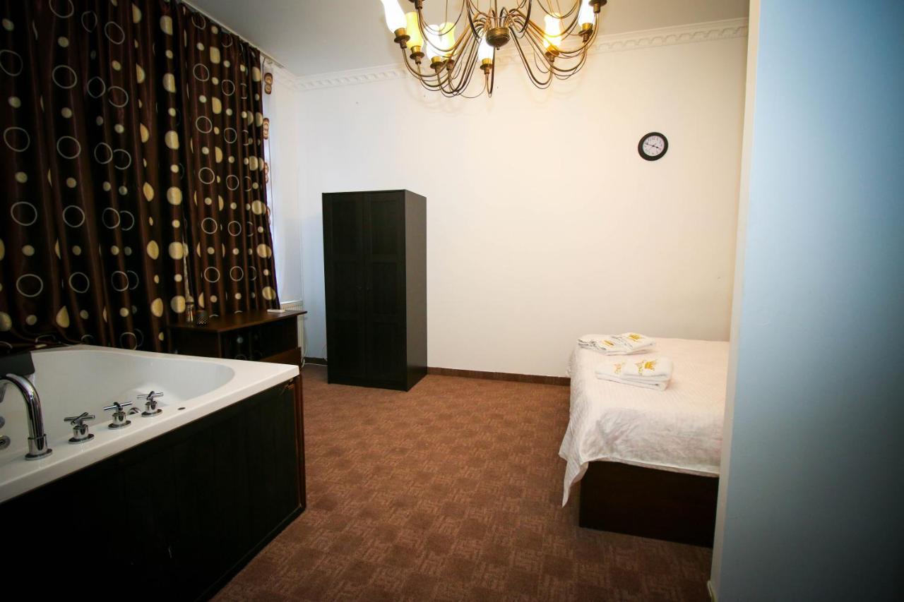 Karma Luxury Room Bucharest Exterior photo
