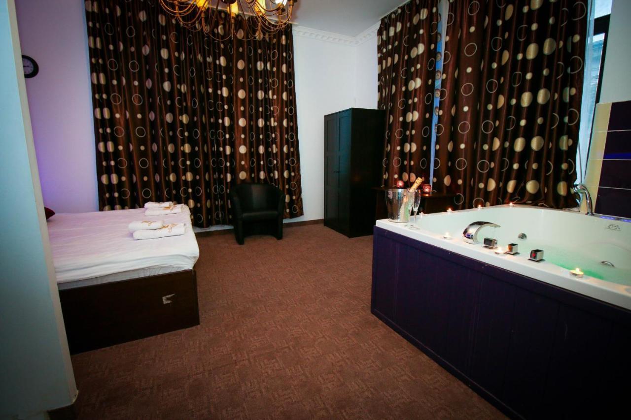 Karma Luxury Room Bucharest Exterior photo