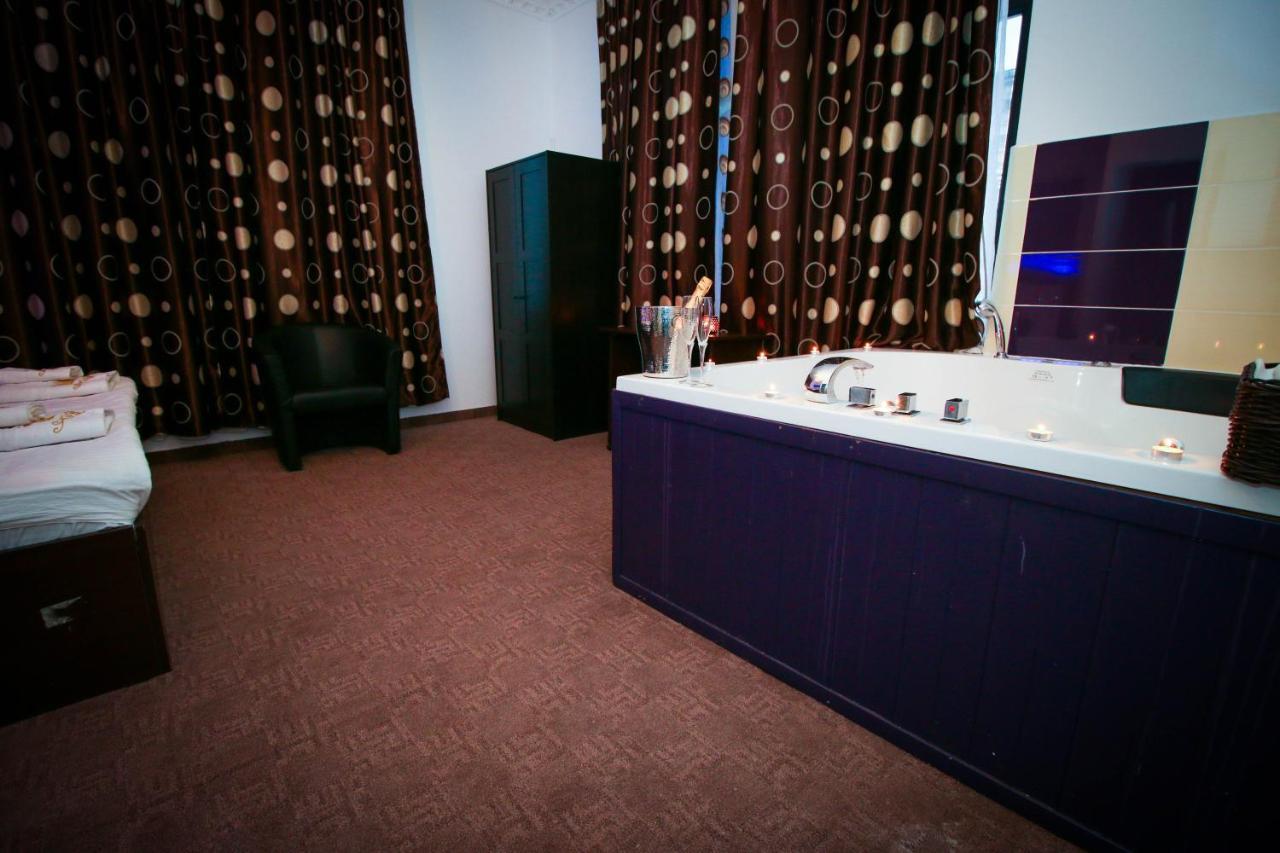 Karma Luxury Room Bucharest Exterior photo